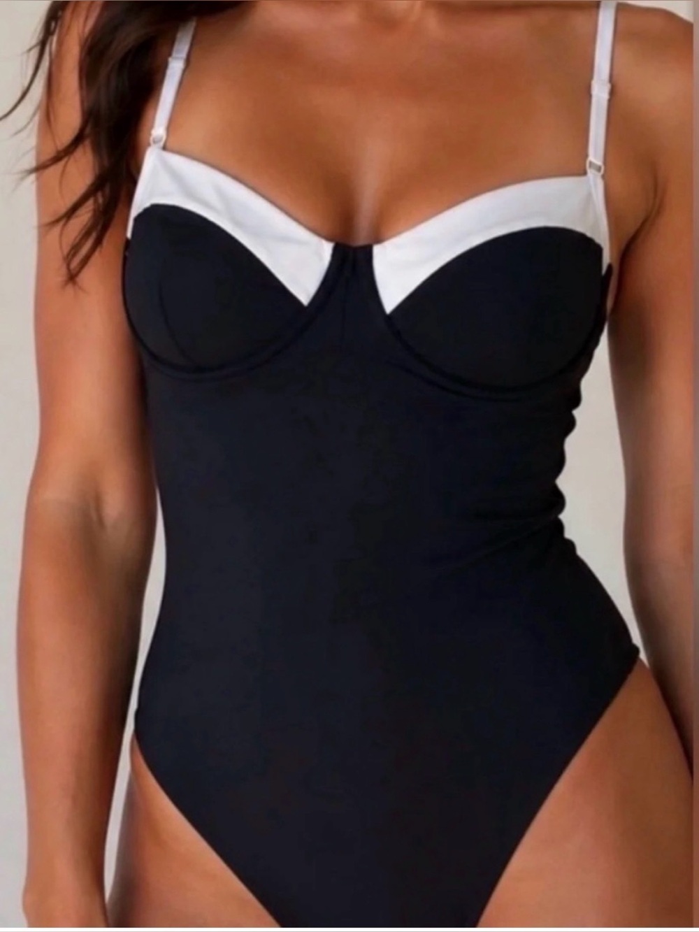 Quince Italian One-Piece Underwire Swimsuit Black White Size M NWT